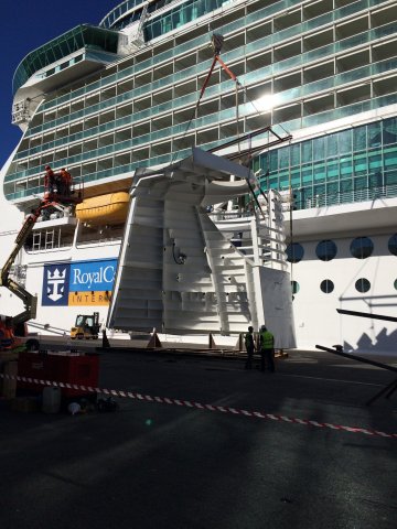 freedom of the seas caricamento scrubber 06072017 12